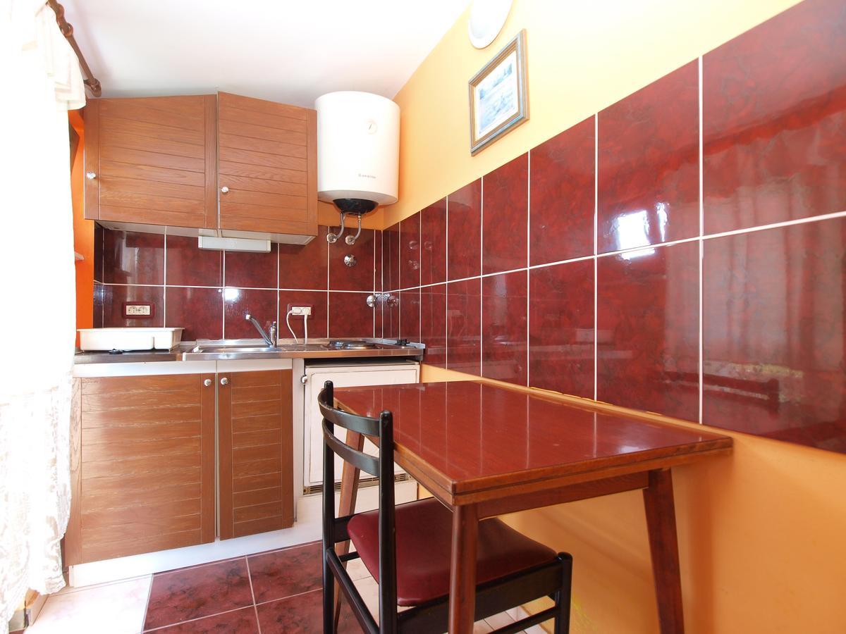 Apartments Slavica 382 Pula Eksteriør bilde